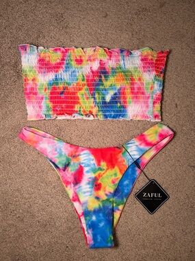 Zaful Rainbow Tie-Dye Smocked Bandeau Bikini Set